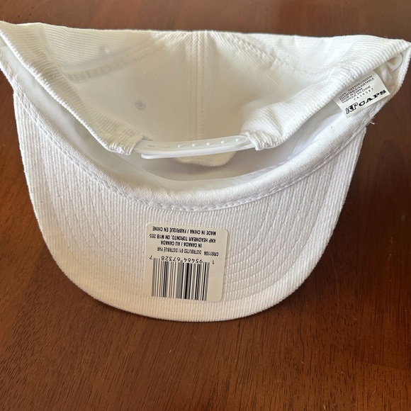 Best. Cap. Ever. 🤣 - Picture 5 of 5